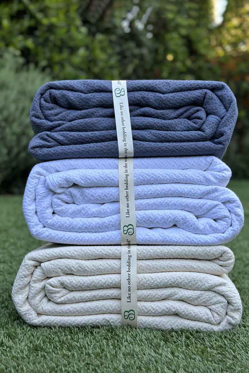 100 organic cotton honeycomb blanket 3 colors.jpg