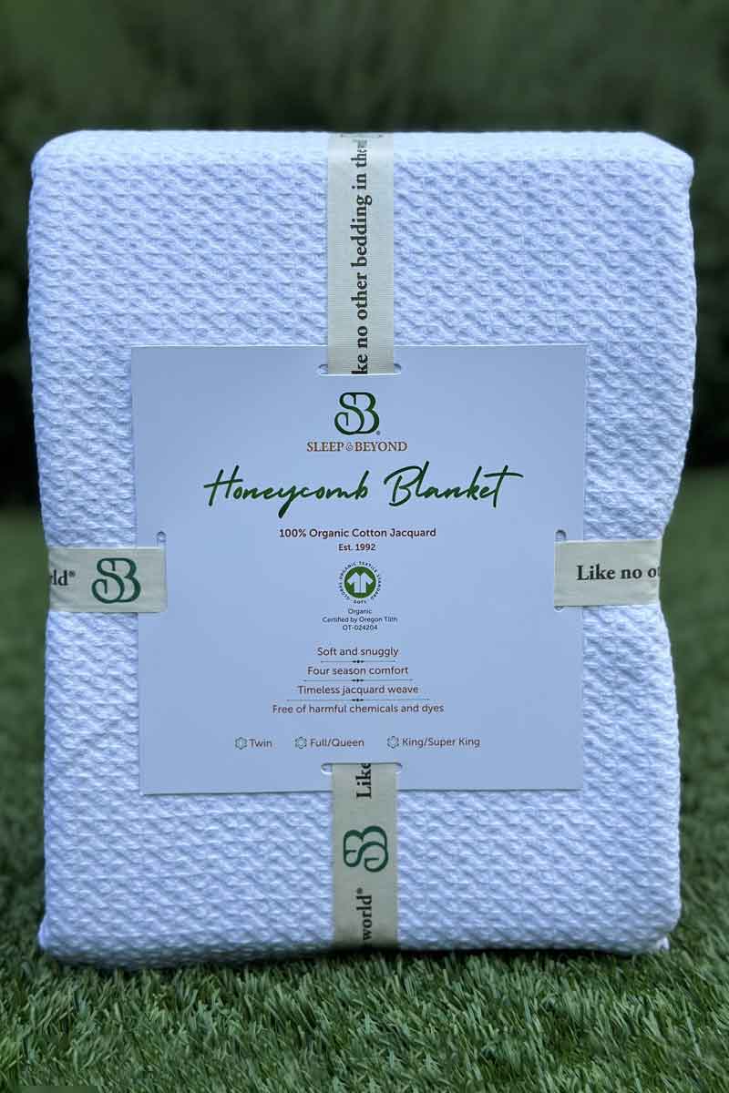 100 organic cotton honeycomb blanket crisp white.jpg