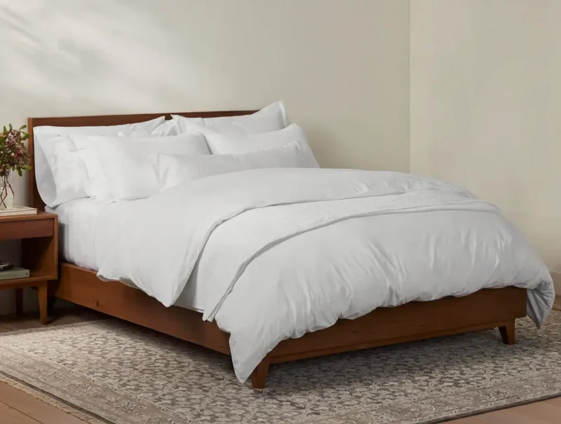 heritageorganicpercale duvet alpinewhite herothreequarters fa23 19713 c9e0b4b9 7fdb 401f 8593 aa7a54369771 1.webp