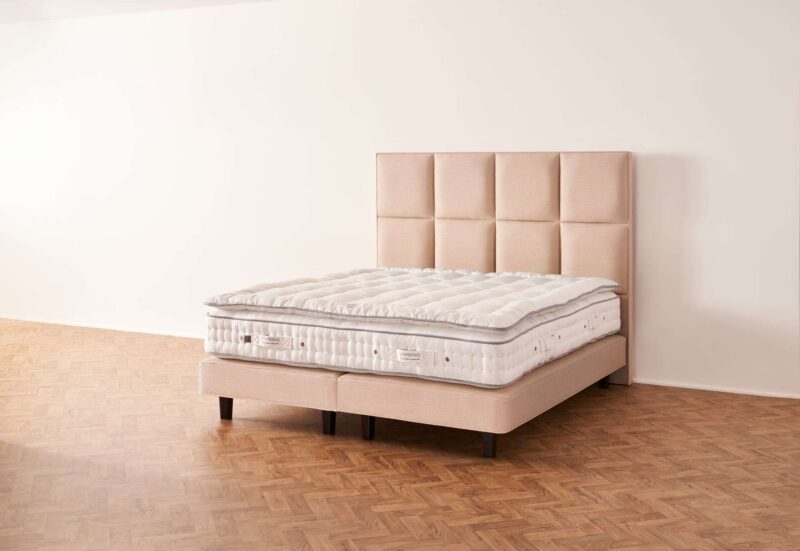 oxford prestige undressed hl topper 1.jpg