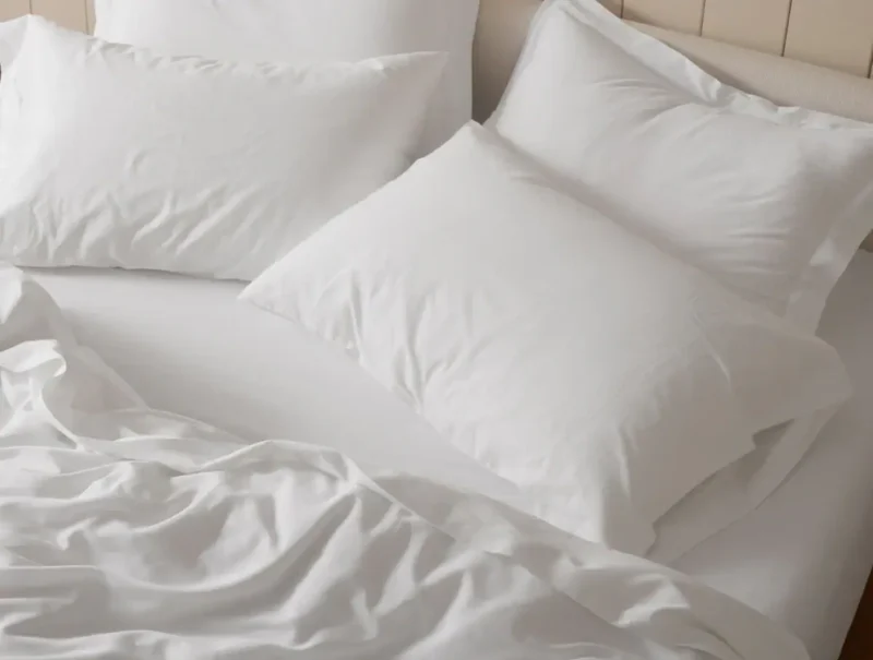 pdp 1024368 organicrelaxedsateen duvet alpinewhite lifestylehero fa22 3 f54d74ae 902e 4851 a098 4b4010dd7820.webp