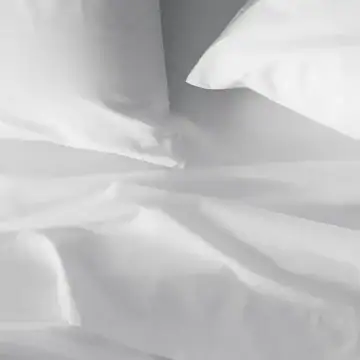percale sheetset alpinewhite bedoverhead f17 2 3 3e8b638d 04f6 460b b5df 8ce571f71793.webp