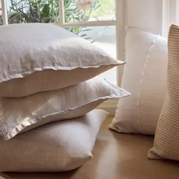 sp24 decorative pillows and throws 20249 464c8084 9f20 43a6 89ed 90c3978a32f7.webp