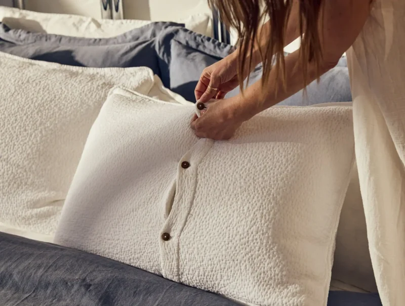 sp24 organic relaxedlinen duvetcover harborblue b 15833 e6363de4 4d1a 42fa bc89 62a3f465da40.webp