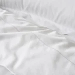 sp25 eecom heirloomsateenduvet alpinewhitel b 131 0d2d7a6e c9dc 4028 873e 2cb25b298972.webp