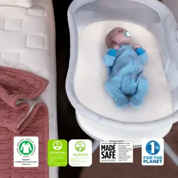np newproducts bassinet lifestyle01b logos.webp