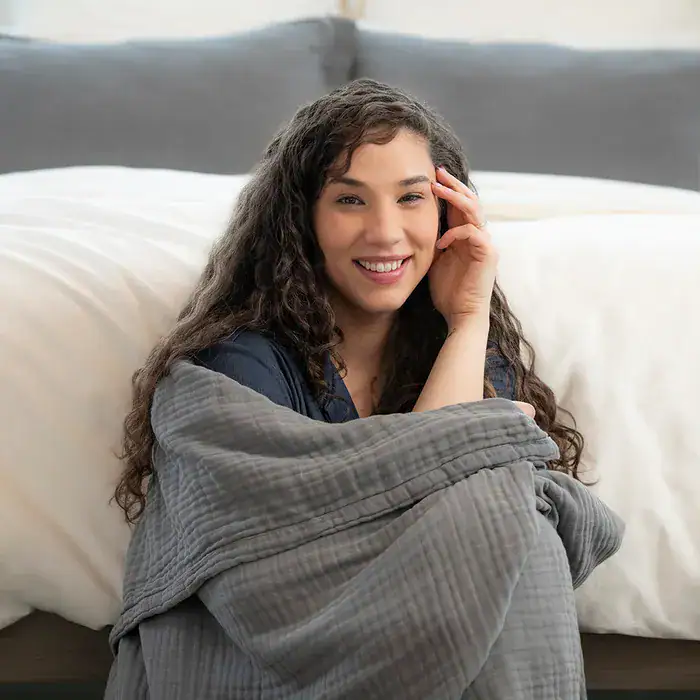 np web pdp bedding muslin adult duvet 03.webp