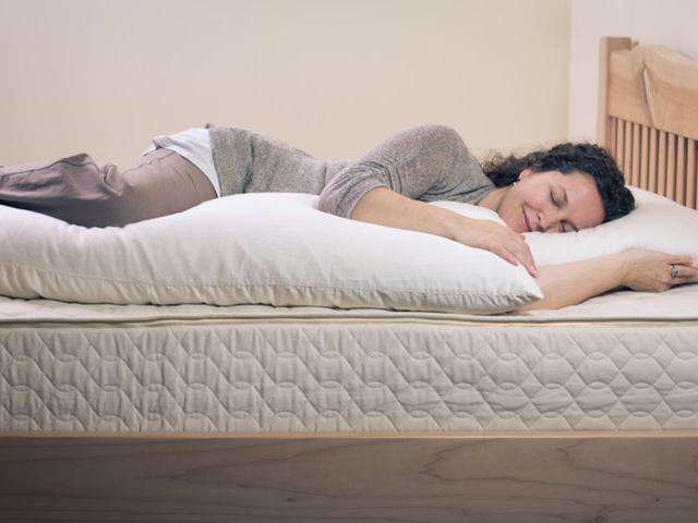 organic body pillow woman 760x480.jpg